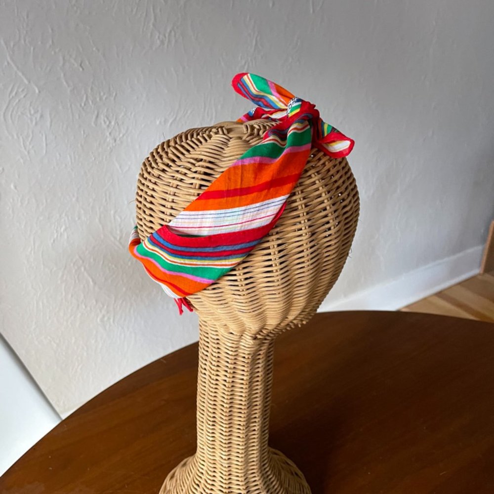 Symphony scarf